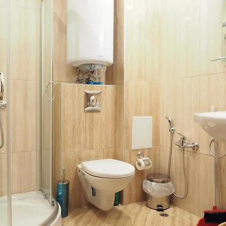 Al Rial شكوربيلوفتسي