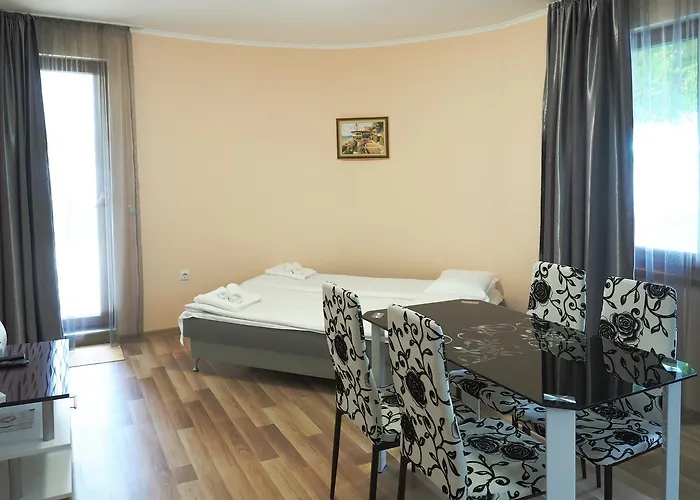 Al Rial Apartament Shkorpilovtsi